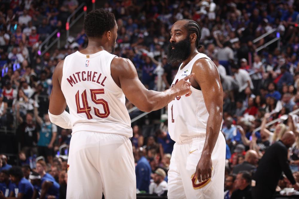湖人对阵勇士：NBA常规赛胜负看点解析