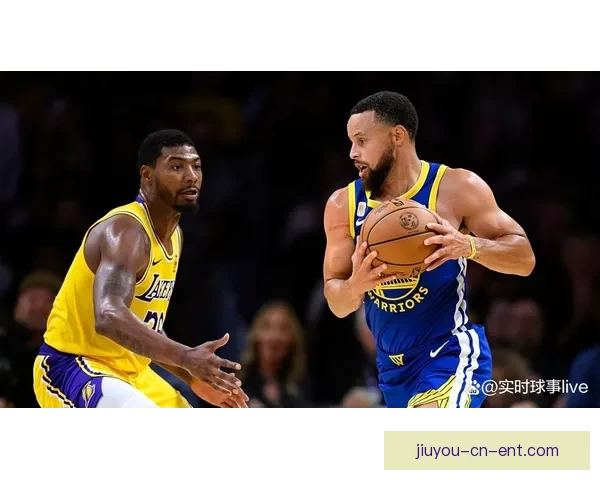 库里手臂被球迷拉拽 科尔回应勇士跌至第十争夺前六已不现实